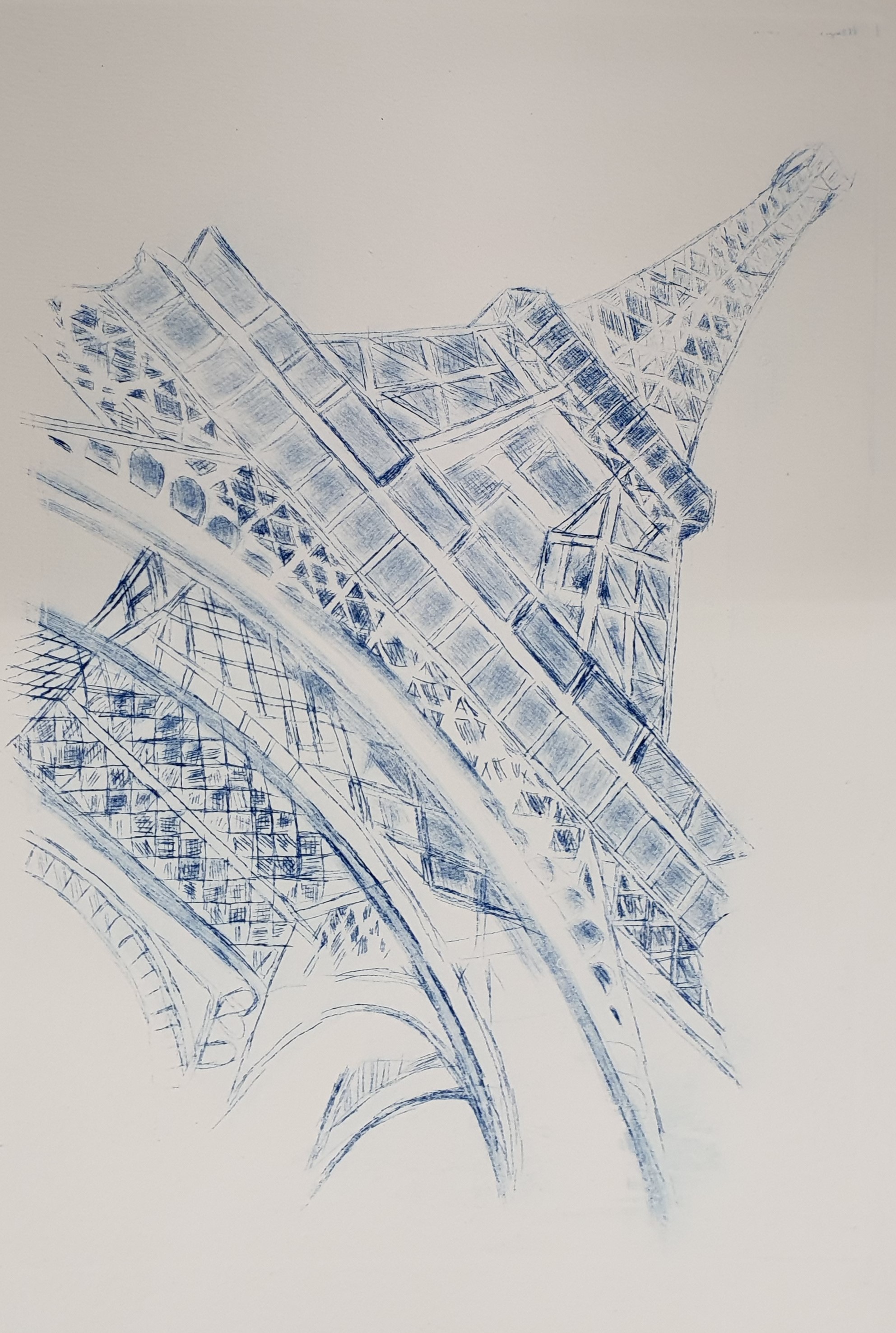 Eine Radierung in blau: der Eiffelturm.
